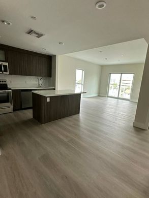 Residential complexes in Hollywood, Broward County