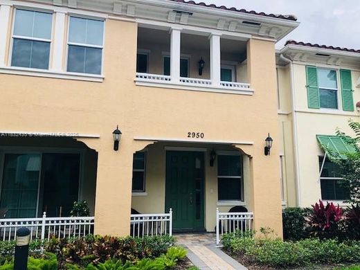 Townhouse in Cooper City, Broward County