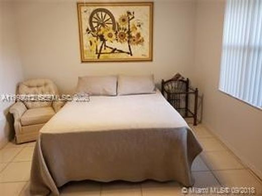 Komplex apartman Miami, Miami-Dade County