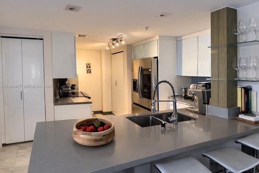 Residential complexes in Miami, Miami-Dade