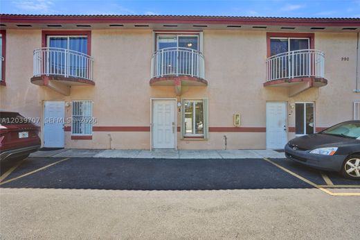 Residential complexes in Miami, Miami-Dade