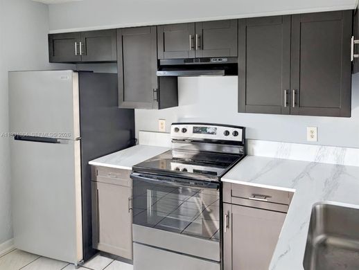 Residential complexes in Homestead, Miami-Dade