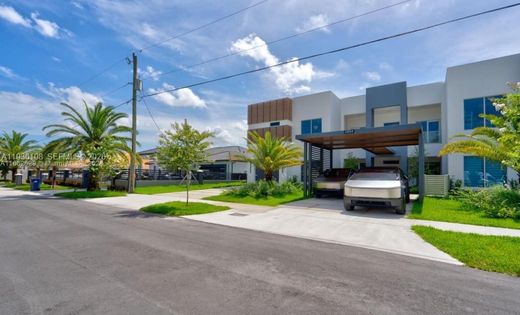 Townhouse in Miami, Miami-Dade