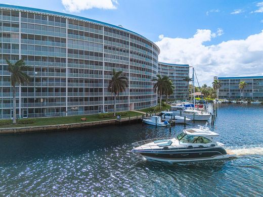 Wohnkomplexe in Deerfield Beach, Broward County