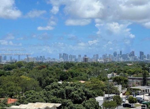 Residential complexes in Coral Gables, Miami-Dade