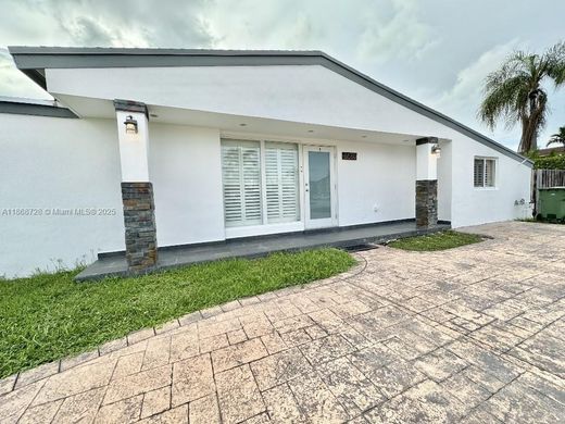 Villa in Hialeah, Miami-Dade