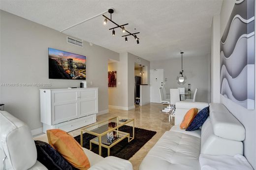 Complesso residenziale a Hallandale Beach, Broward County