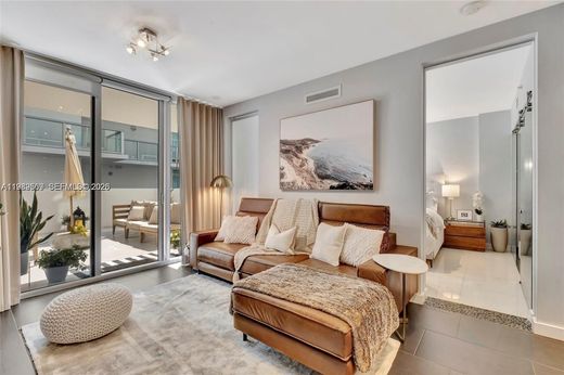 Residential complexes in Miami, Miami-Dade