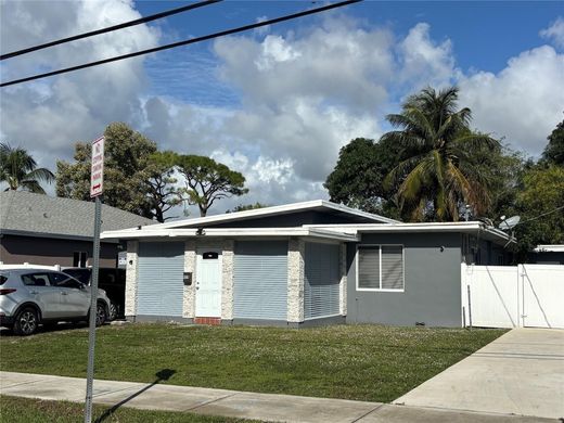 Villa in Oakland Park, Broward County