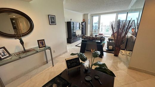 Residential complexes in Aventura, Miami-Dade