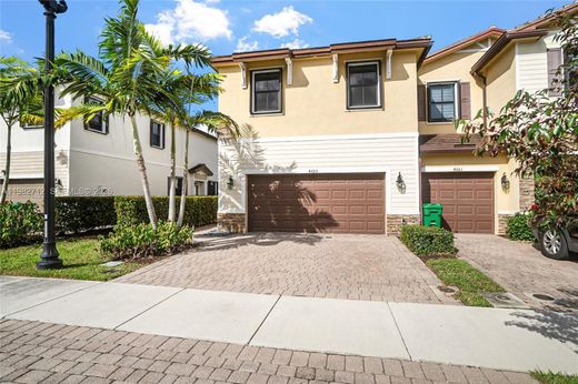 Şehir evi  Davie, Broward County