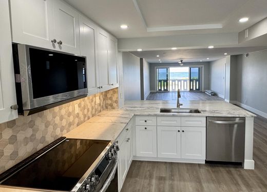 Residential complexes in Pompano Beach, Broward County