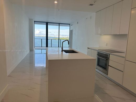 Complesso residenziale a Miami, Miami-Dade County