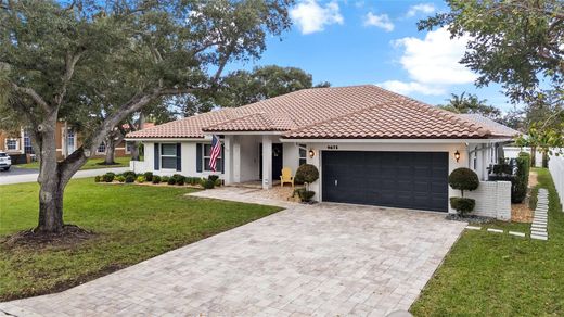 Villa - Coral Springs, Broward County