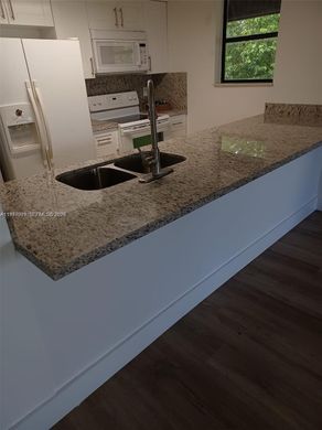 Complexes résidentiels à Miami, Comté de Miami-Dade