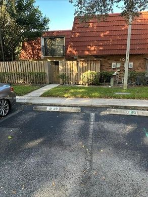 Townhouse in Plantation, Broward County