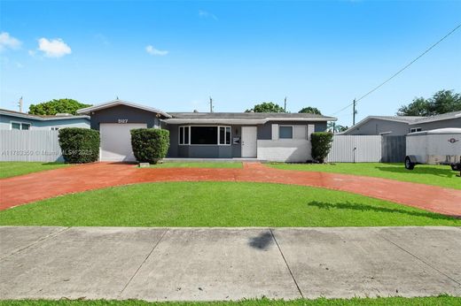 Villa in Hollywood, Broward County