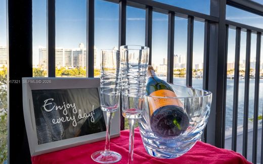 Residential complexes in Aventura, Miami-Dade