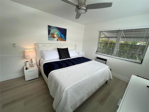 フォートローダーデール, Broward Countyのアパートメント・コンプレックス