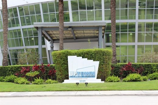 Жилой комплекс, Aventura, Miami-Dade County