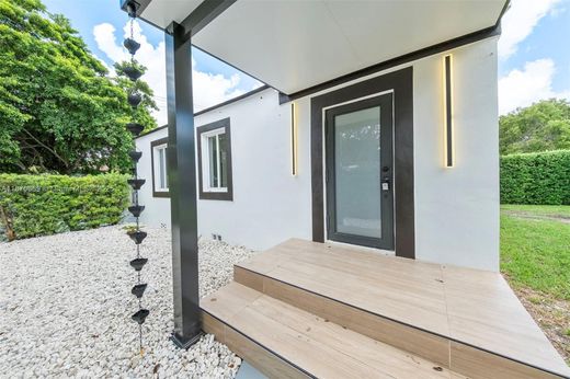 マイアミ, Miami-Dade Countyのヴィラ