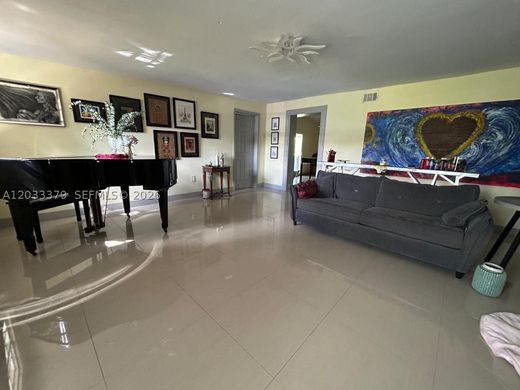 Villa in Miami, Miami-Dade
