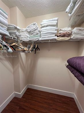 公寓楼  Miami Beach, Miami-Dade County