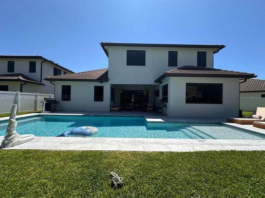 Villa in Miramar, Broward County