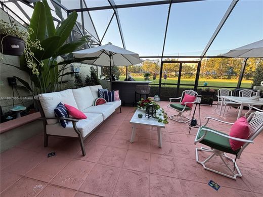 مجمع شقق ﻓﻲ Doral, Miami-Dade County