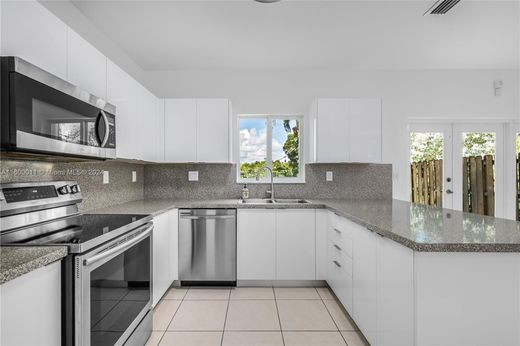 Townhouse - South Miami Heights, Miami-Dade County