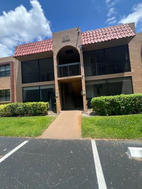 Residential complexes in Sunrise, Broward County