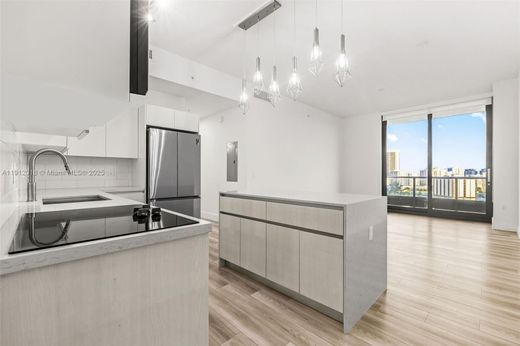 Complesso residenziale a Hallandale Beach, Broward County