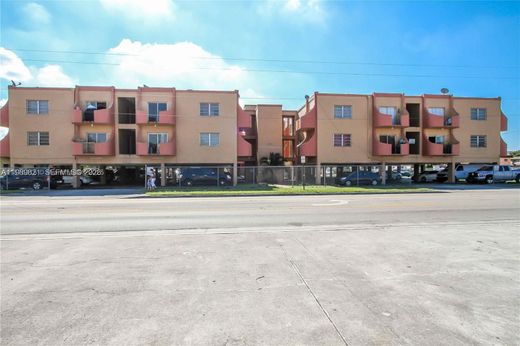 Residential complexes in Hialeah, Miami-Dade