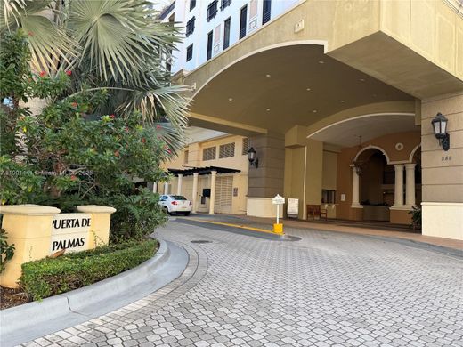 Residential complexes in Coral Gables, Miami-Dade