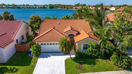 Villa in Margate, Broward County