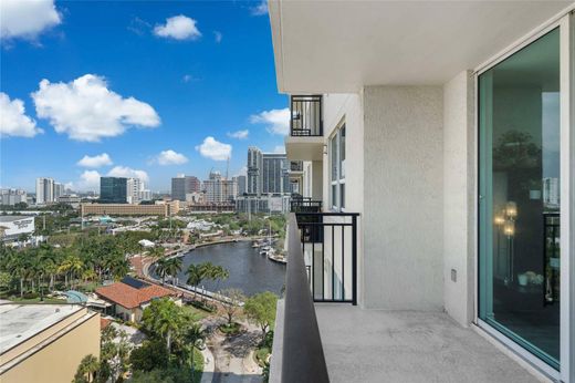 Residential complexes in Fort Lauderdale, Broward County
