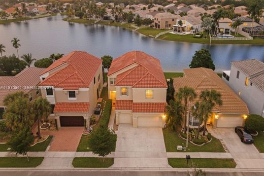 Villa in Pembroke Pines, Broward County