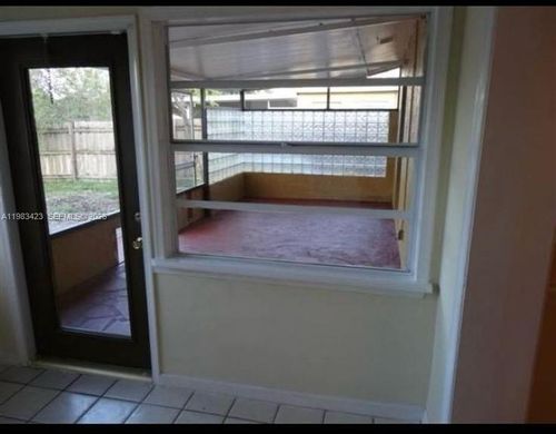 Willa w Margate Estates, Broward County