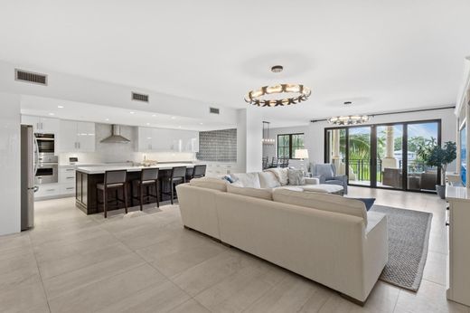 Residential complexes in Fort Lauderdale, Broward County