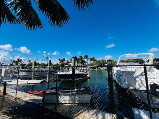 Жилой комплекс, Майами-Бич, Miami-Dade County