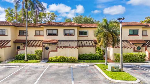 Townhouse in Sunrise, Broward County