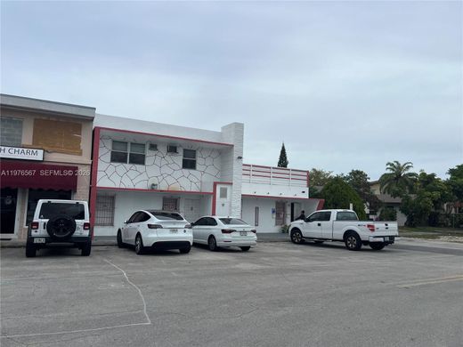 Residential complexes in Miami Springs, Miami-Dade