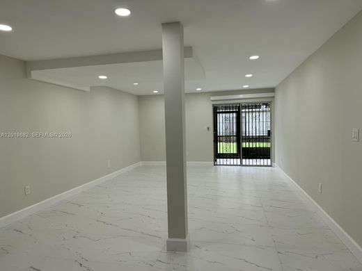 Komplex apartman Miami, Miami-Dade County