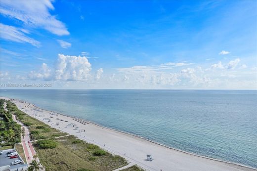 Miami Beach, Miami-Dade Countyのアパートメント・コンプレックス