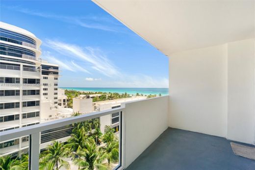 Residential complexes in Miami Beach, Miami-Dade