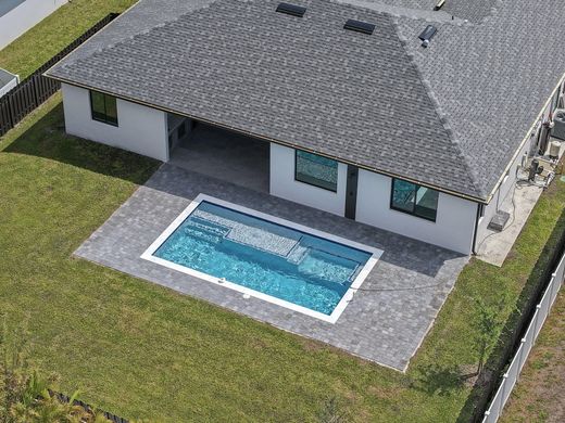 Villa in Cape Coral, Lee County