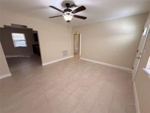 Miami Heights Trailer Park, Miami-Dade Countyのヴィラ