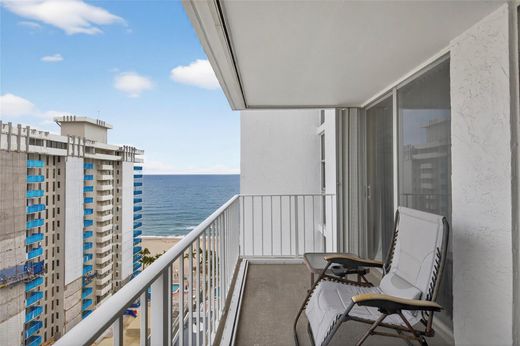 Residential complexes in Pompano Beach, Broward County
