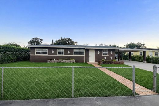 Villa in Miami Gardens, Miami-Dade