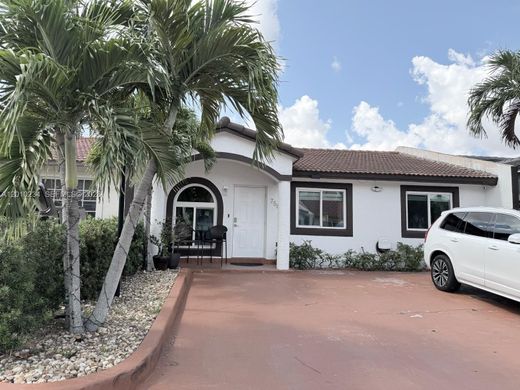 Edificio en Hialeah, Miami-Dade County